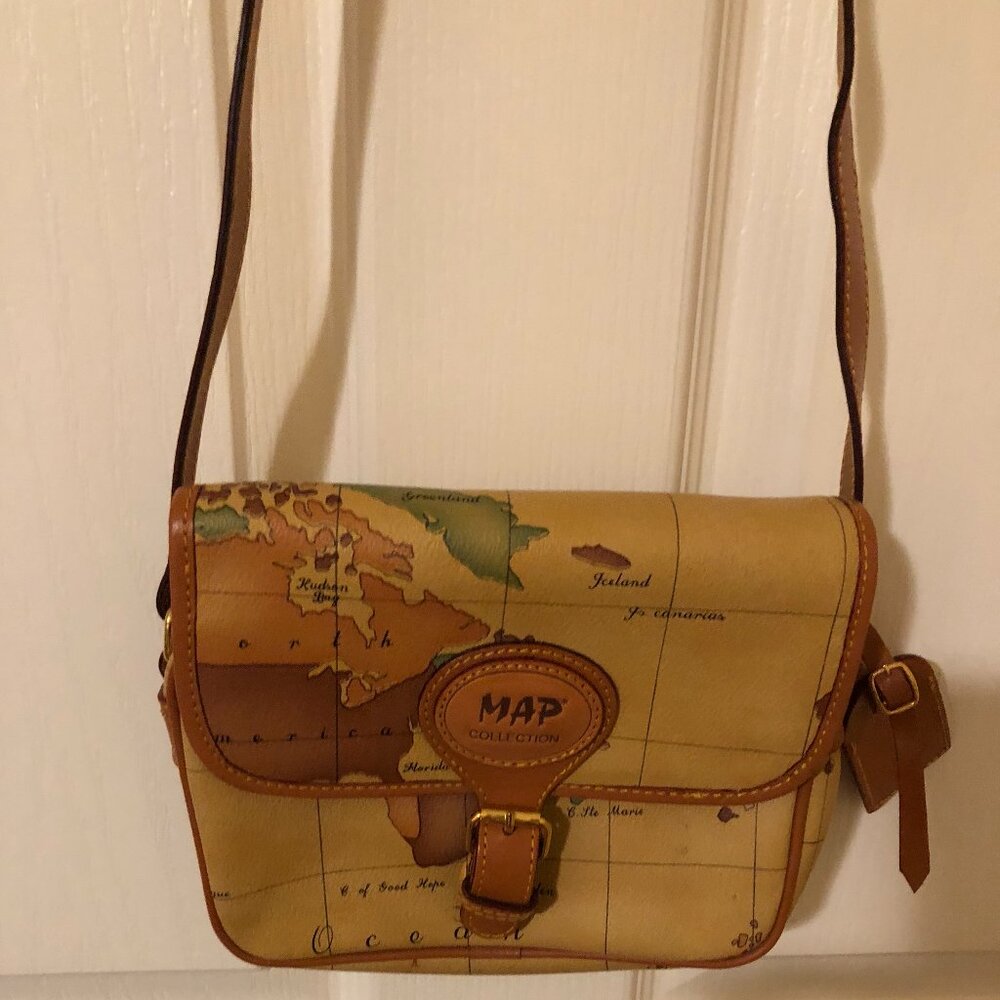 MAP PRINT COLLECTION CROSS BODY PURSE